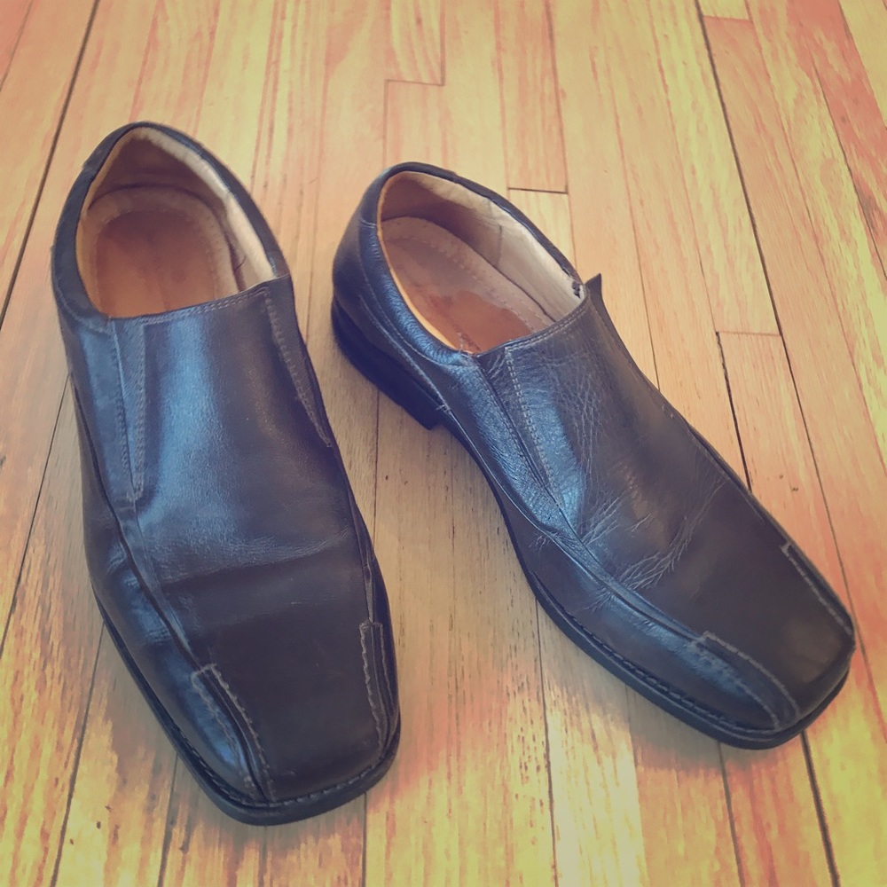 Men’s shoes size 12D